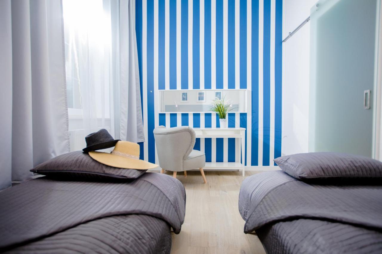 Pomona Apartment *